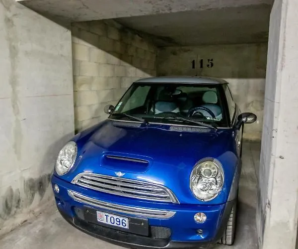 Luxueux 3p. Art Deco + Parking Daire